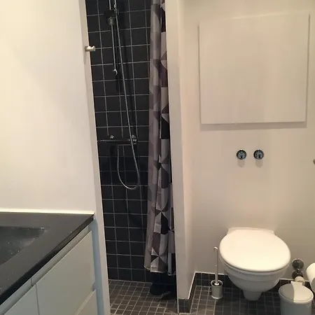Lejlighed Two-bedroom In - Edvard Thomsens Vej 57 København